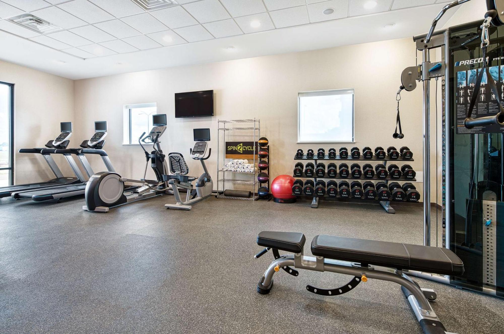 Home2 Suites By Hilton Batesville Extérieur photo